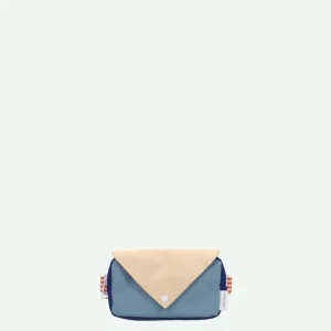 Bolsa cintura pequena envelope azul e bege